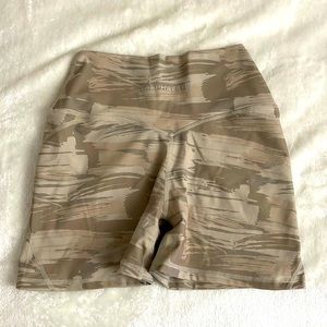 Alphalete Camo Shorts Small